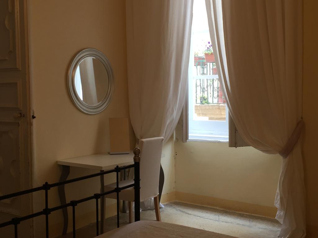 Palazzo Doxi Fontana Dimora Storica Apartment Gallipoli Luaran gambar